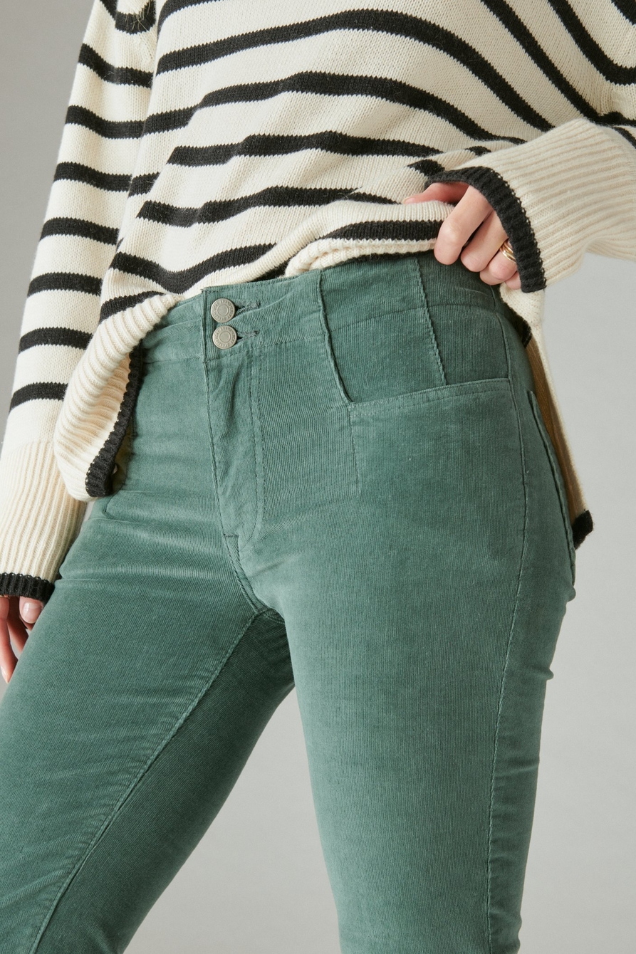 CORDUROY FLARE PANTS IN EMERALD – 4110 Clothing Co.