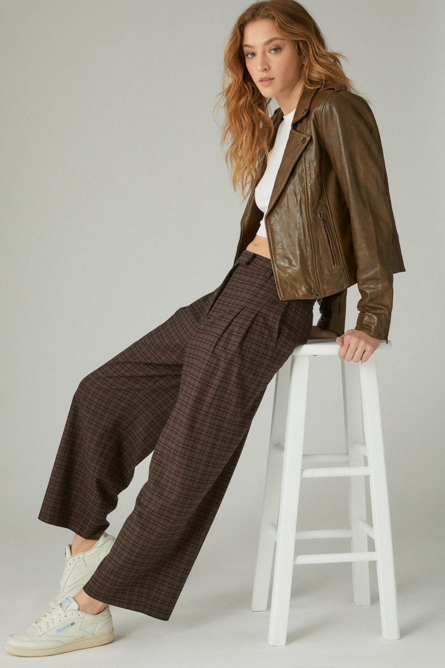 MENSWEAR PLEATED TROUSERS, image 1