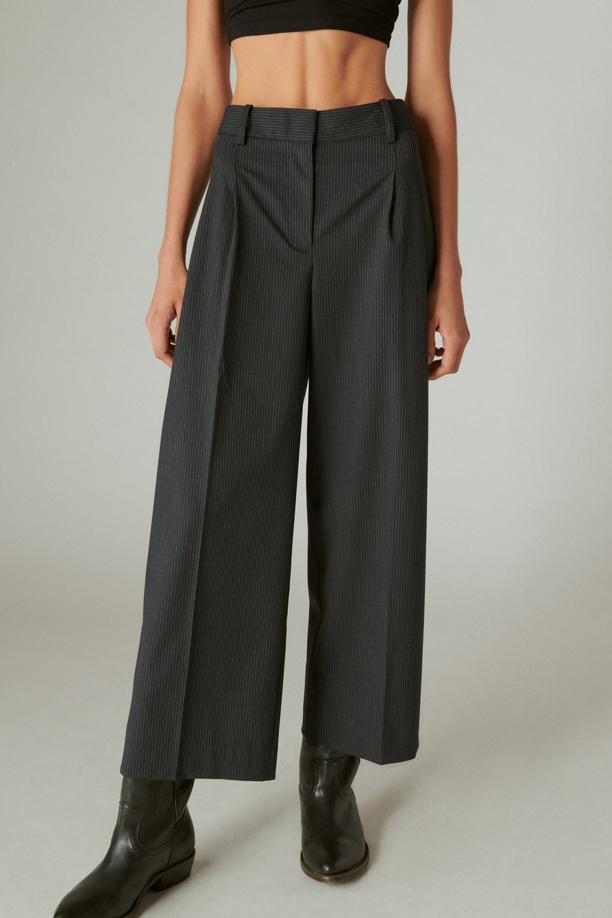 CROPPED PINSTRIPE PLEATED PANT, image 1