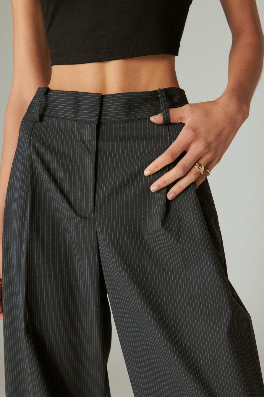 CROPPED PINSTRIPE PLEATED PANT, image 4