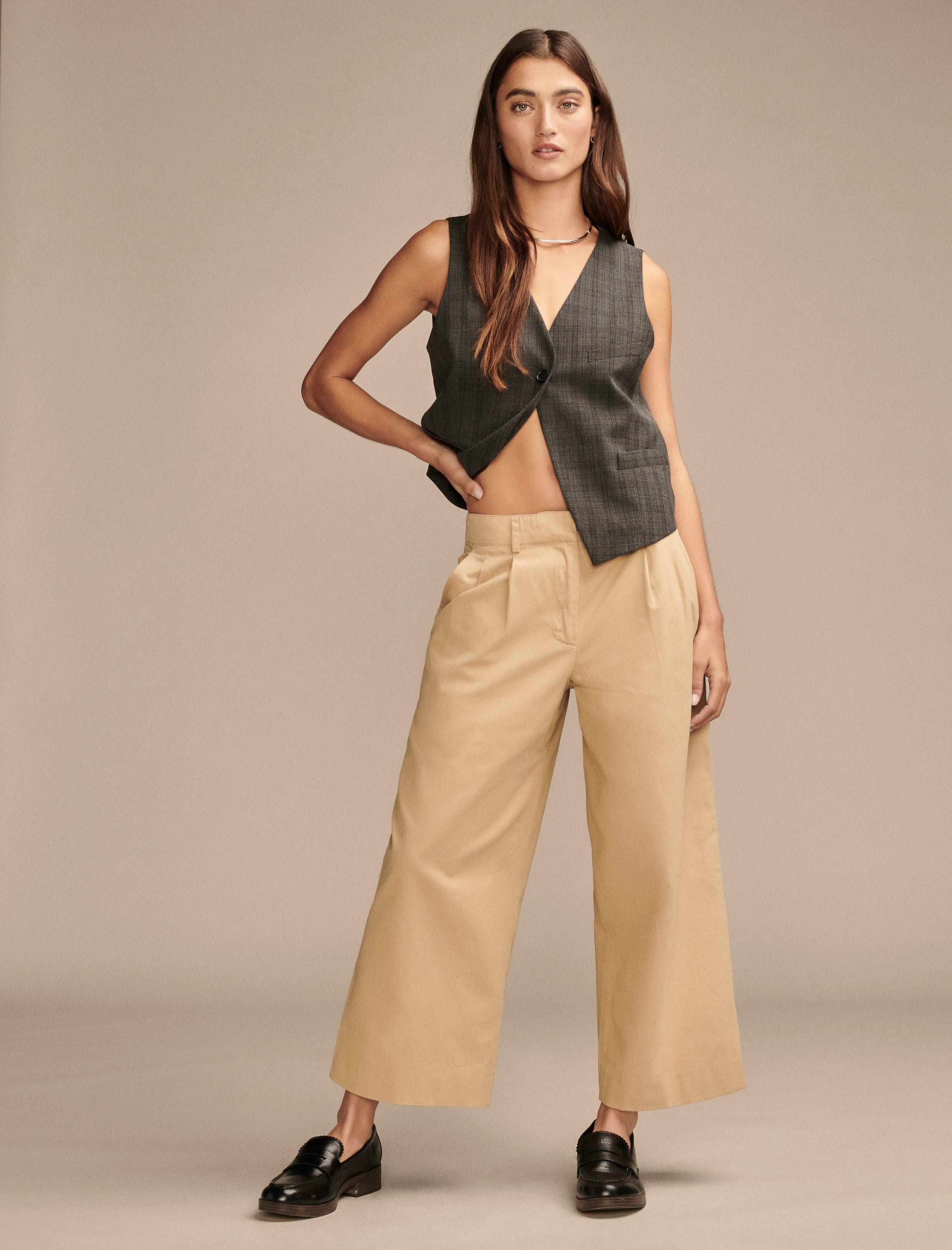 PLEATED WIDE LEG CROP PANT