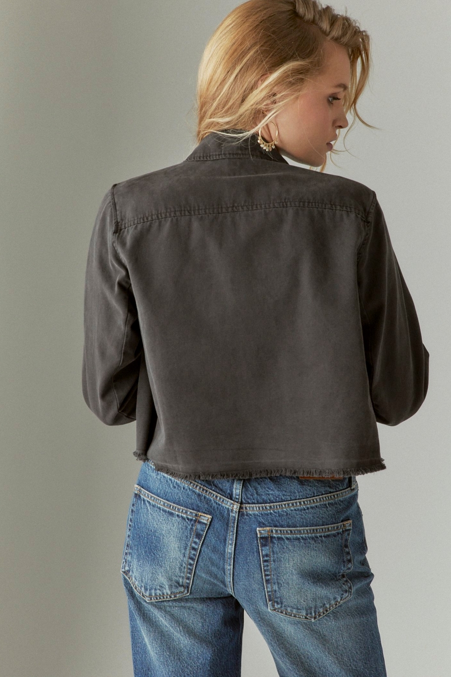 DISTRESSED CROPPED TRUCKER JACKET, image 3
