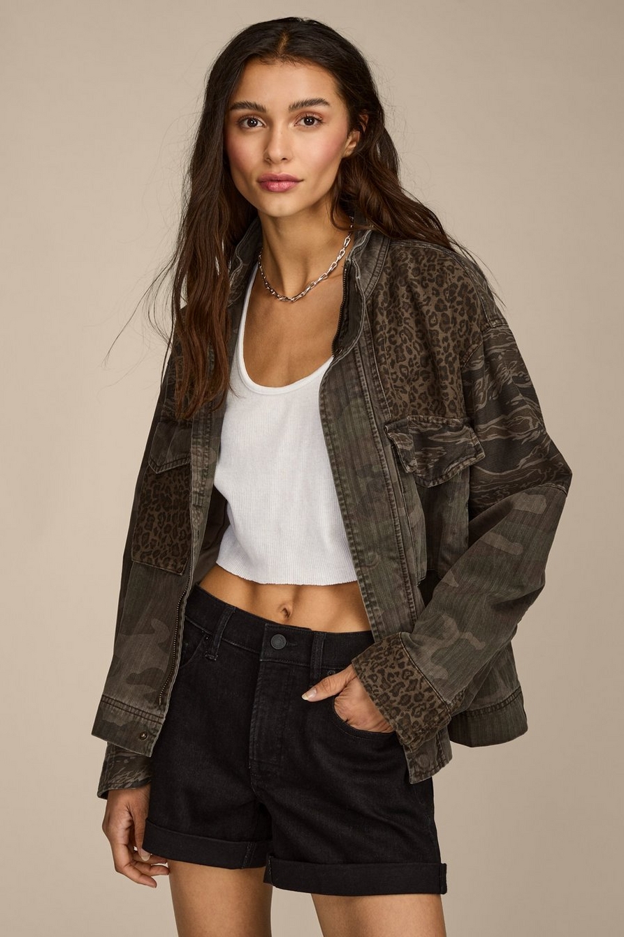 PATCHWORK CAMO CROPPED JACKET