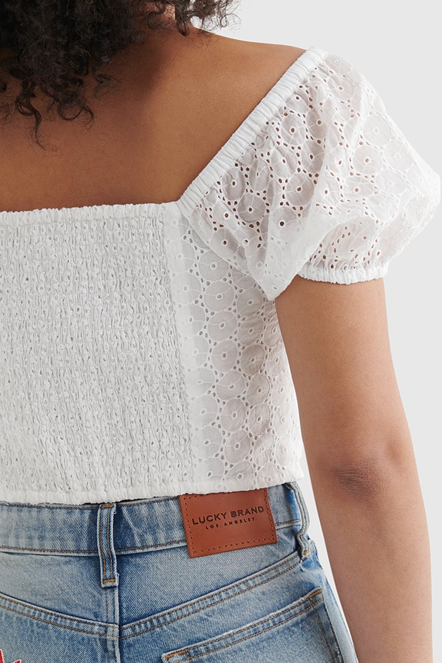 LACE SWEETHEART CROP TOP