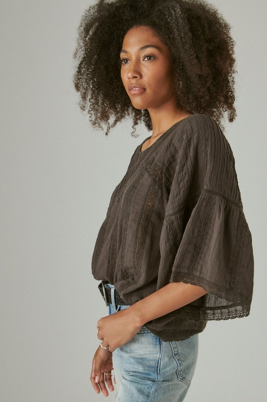 FLUTTER SLEEVE LACE TOP, image 4