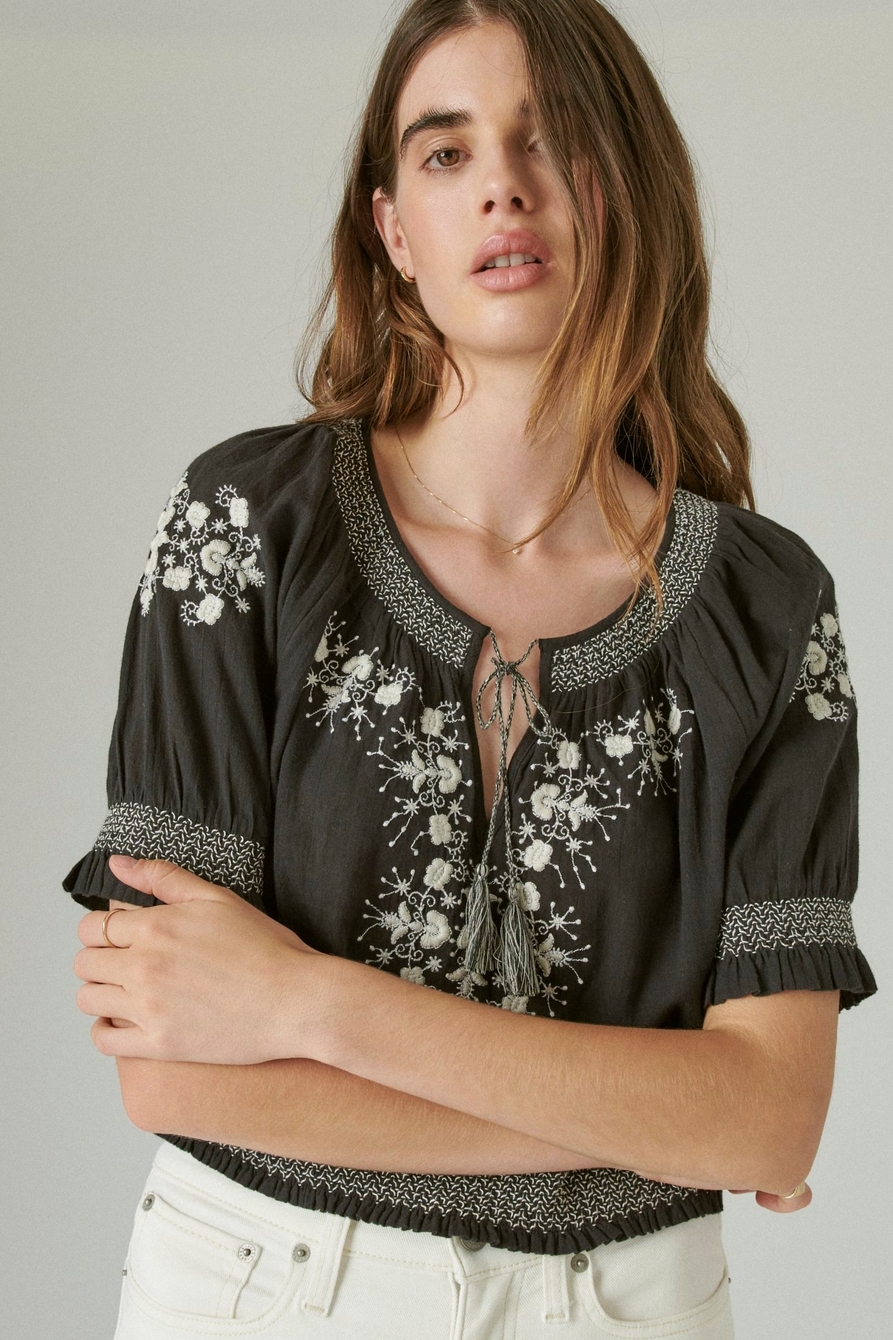 EMBROIDERED SHORT SLEEVE TOP, image 1