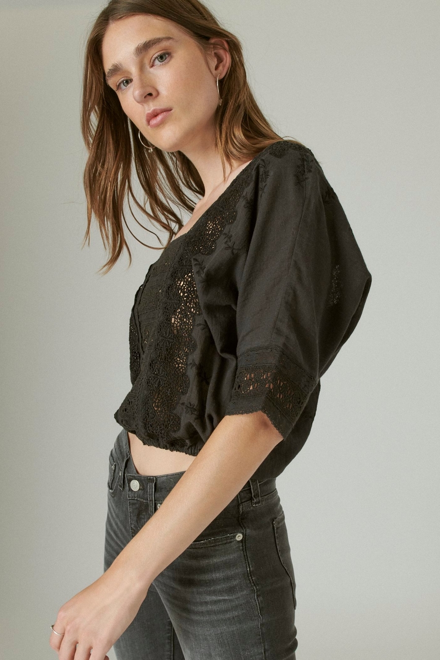 LACE SHORT SLEEVE TOP, image 3