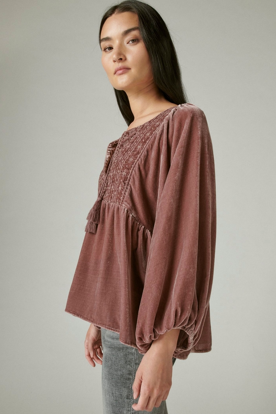 Lucky Brand Embroidered Necklace Thermal, Tops, Clothing & Accessories