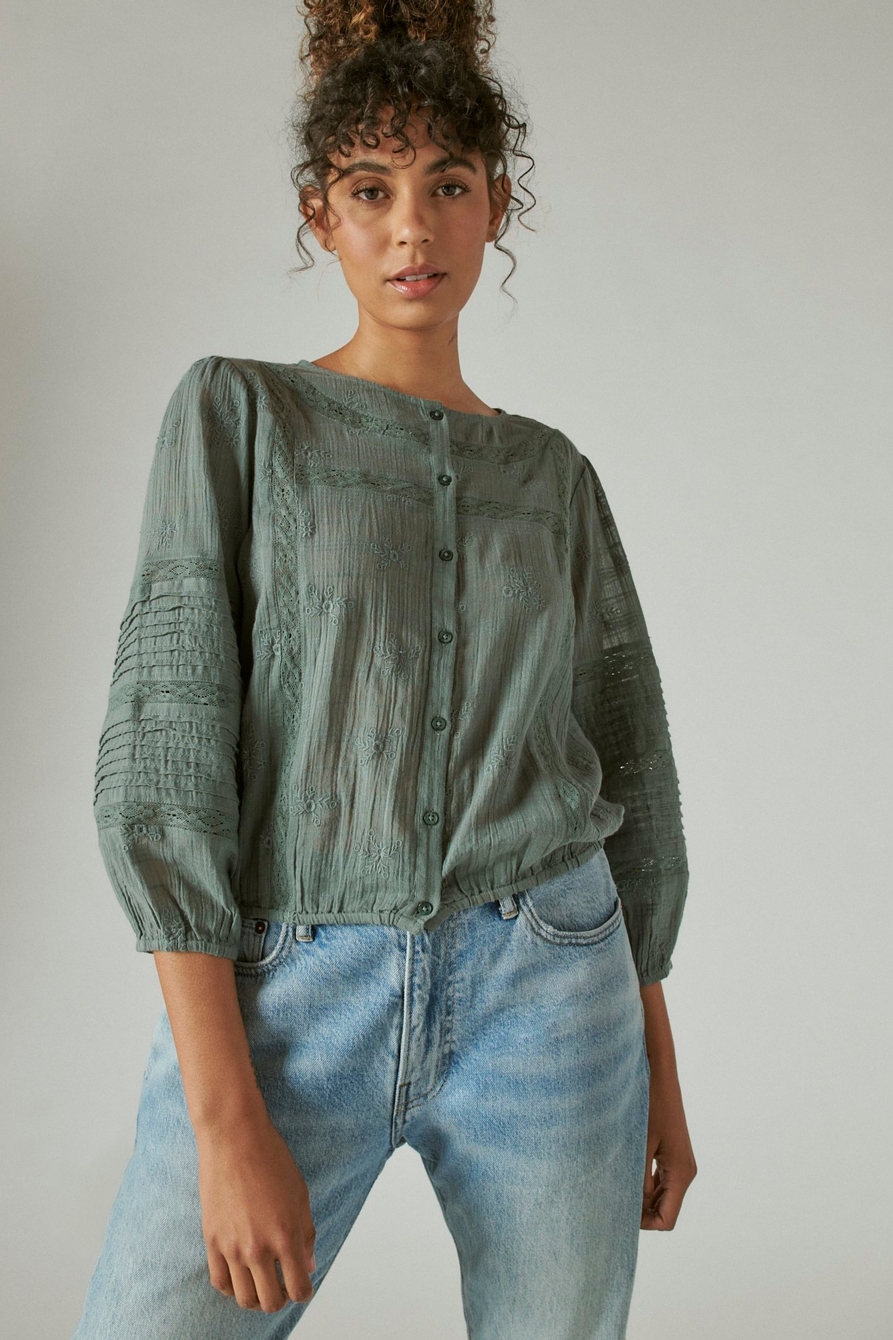 TEXTURED POPOVER BLOUSE