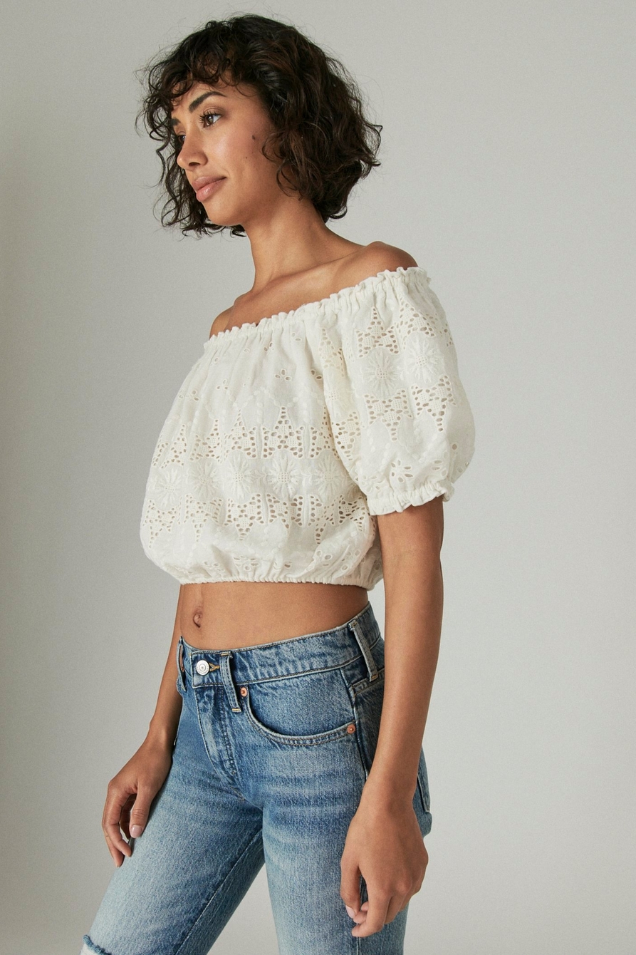 https://i1.adis.ws/i/lucky/7W46354_110_4/OFF-THE-SHOULDER-LACE-CROP-TOP-110?sm=aspect&aspect=2:3&w=893&qlt=100
