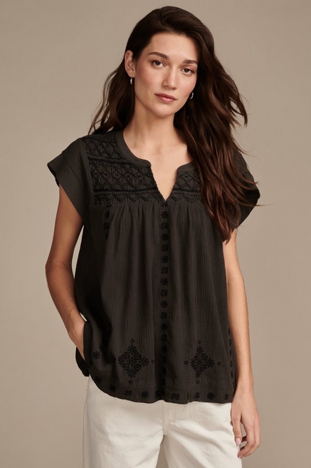 Blouses: Casual & Flowy Blouses