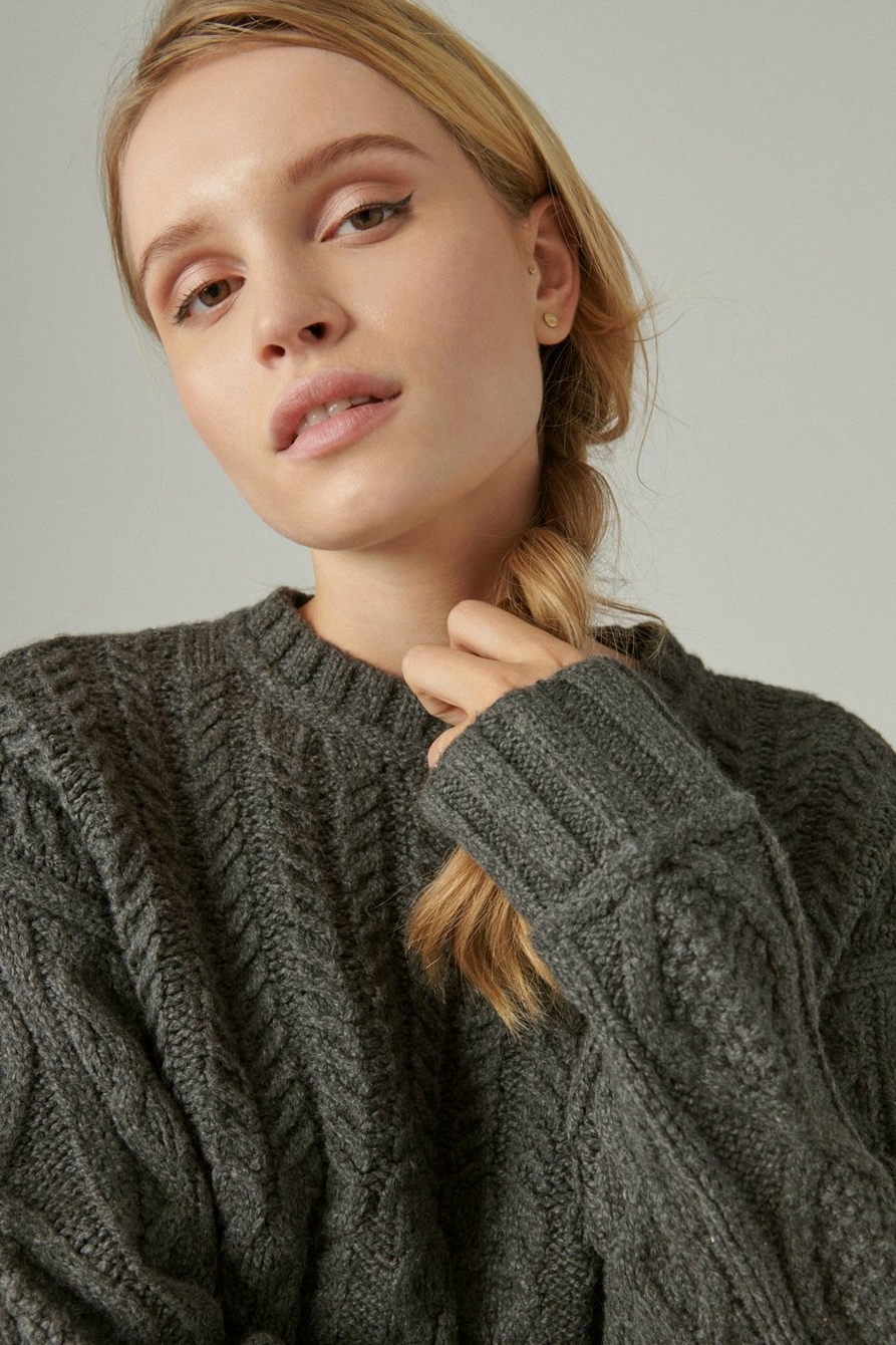 CABLE CREW SWEATER, image 1