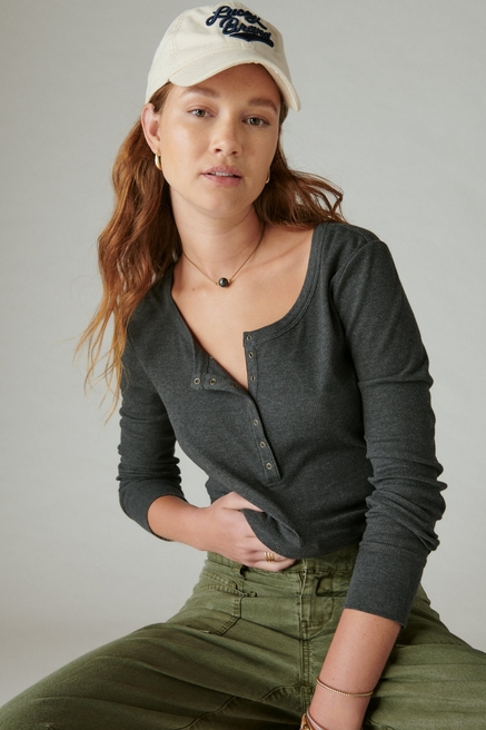 Lucky Brand Grey Raglan Shirt Women's Size S – MSU Surplus Store