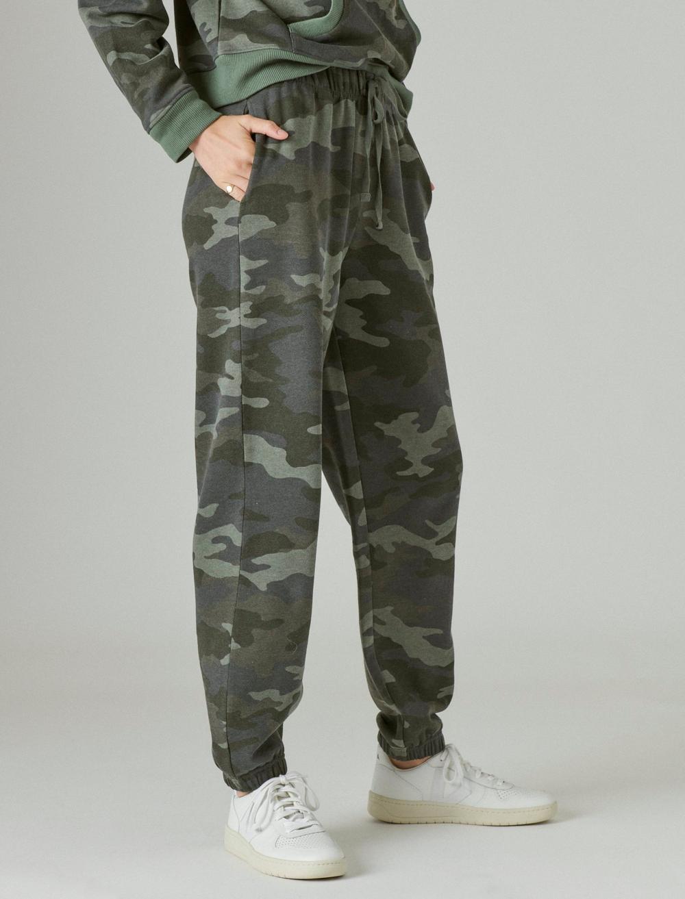 CHILL AT HOME FLEECE JOGGER, image 5