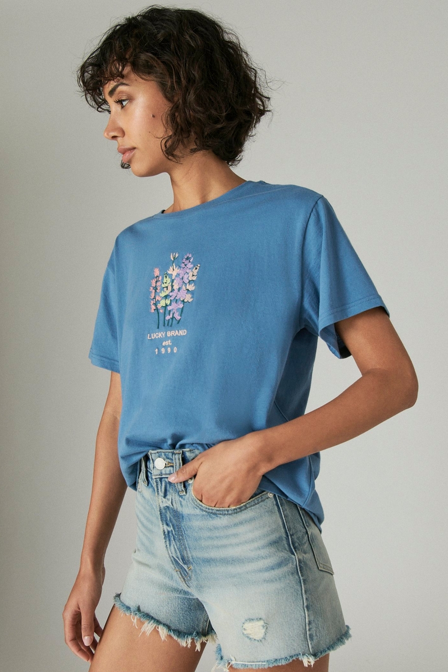 FLORAL EMBROIDERED BOYFRIEND TEE, image 3