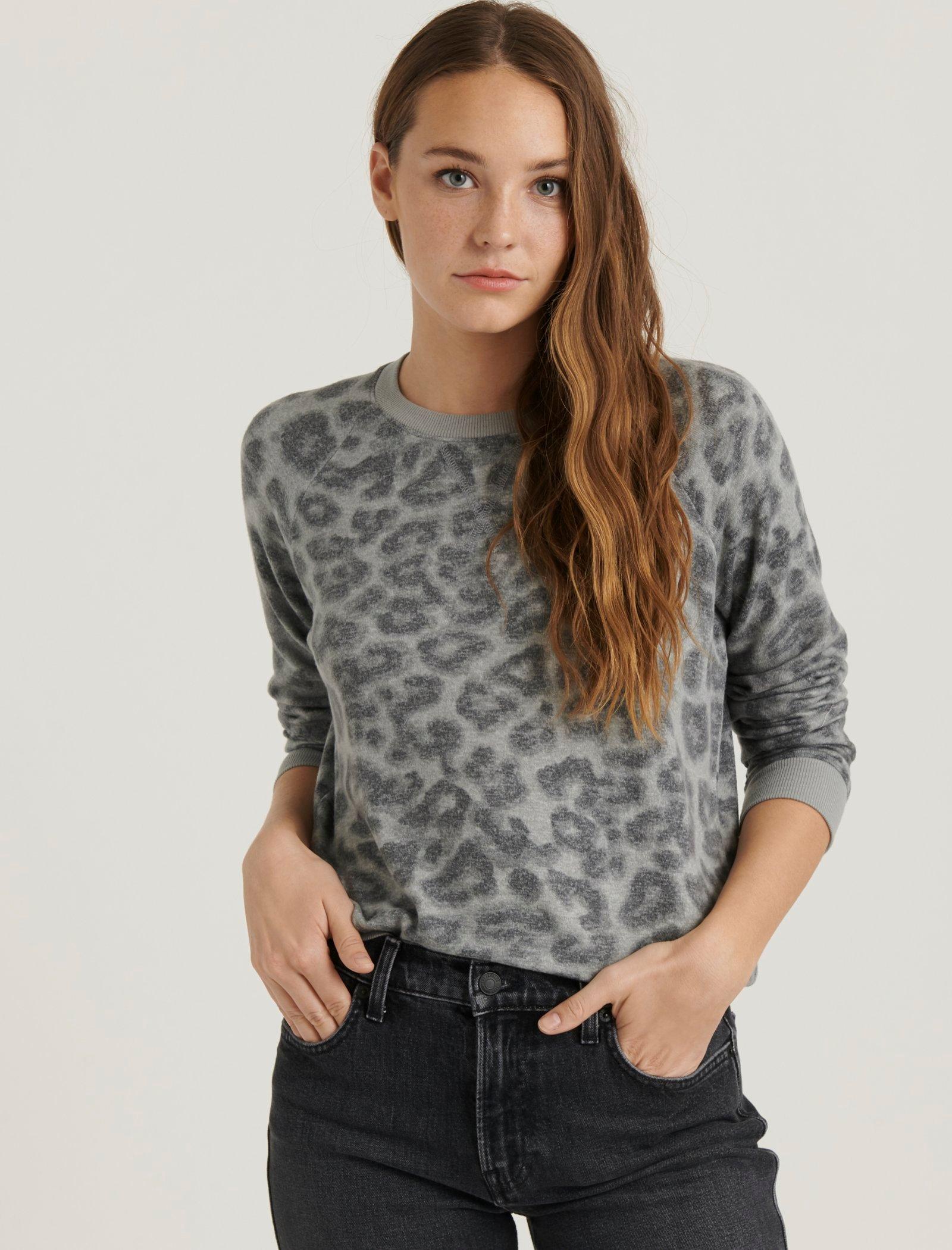 https://i1.adis.ws/i/lucky/7WD7814_030_1/HACCI-LEOPARD-CREW-030?$large-2$