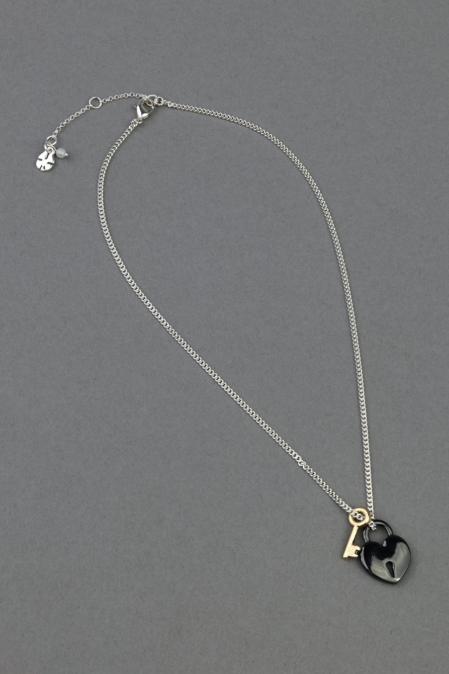 Lucky Brand Ox Heart Lock and Key Short Pendant Necklace