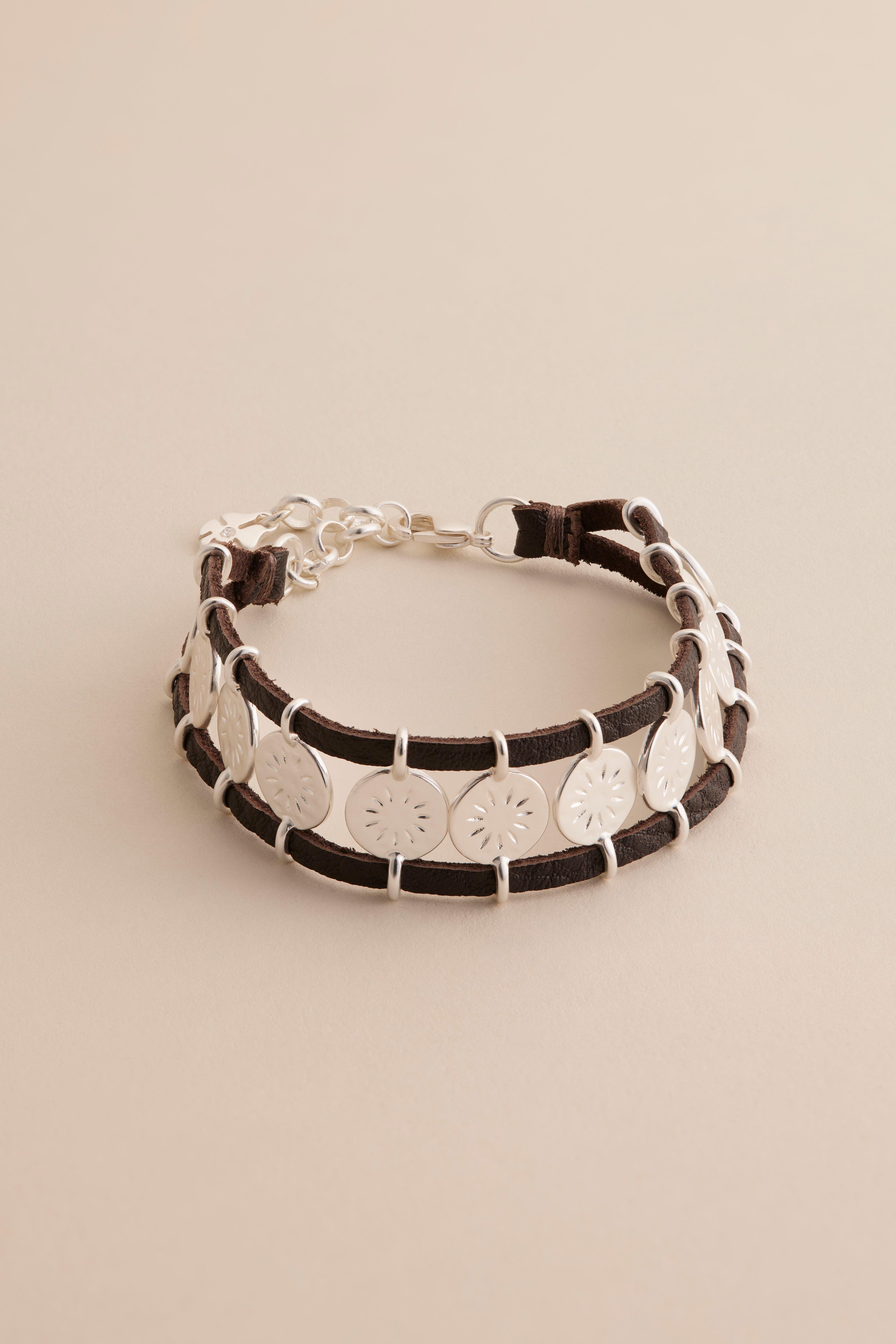 LEATHER SILVER DISC BRACELET