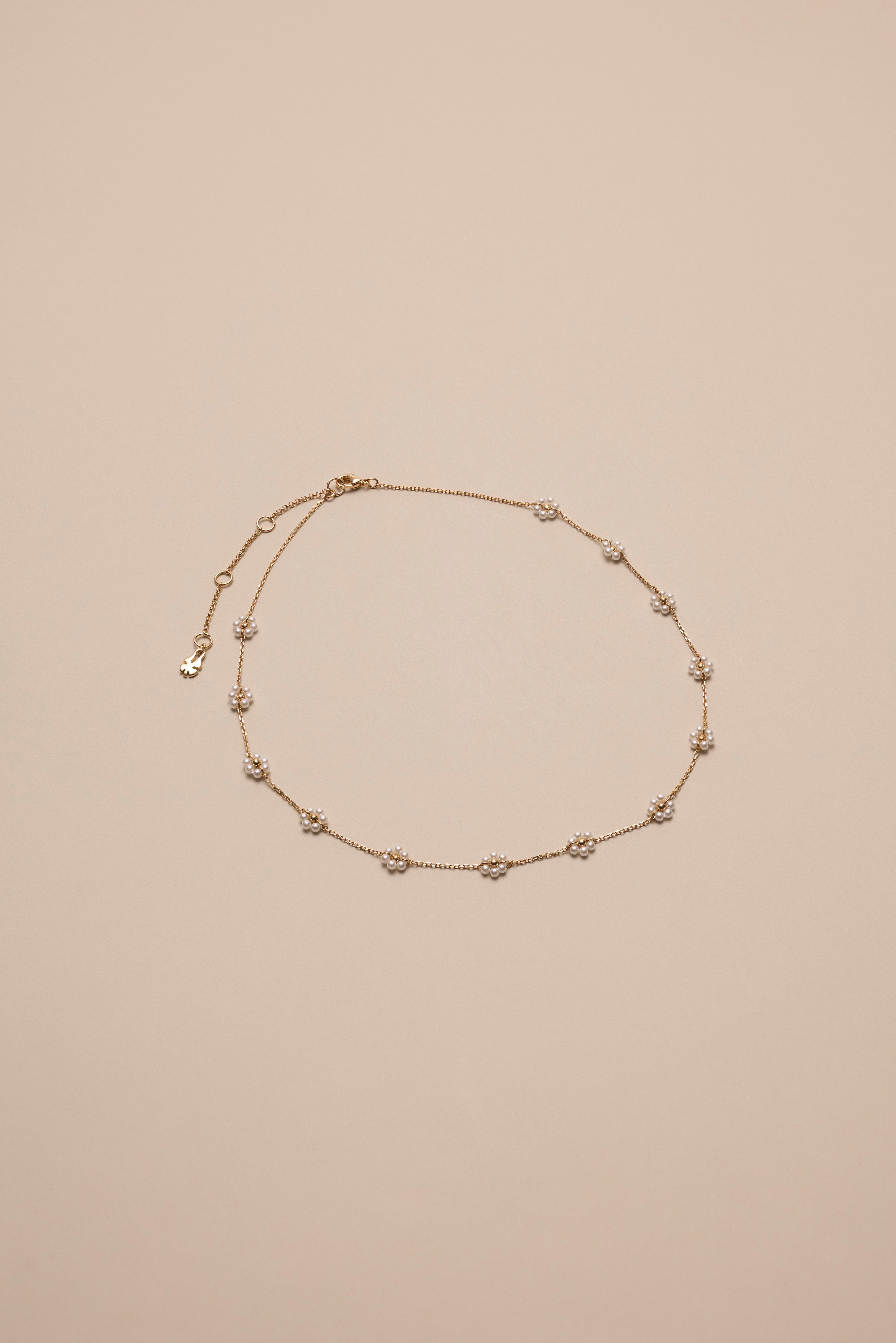 DAISY PEARL CHAIN NECKLACE