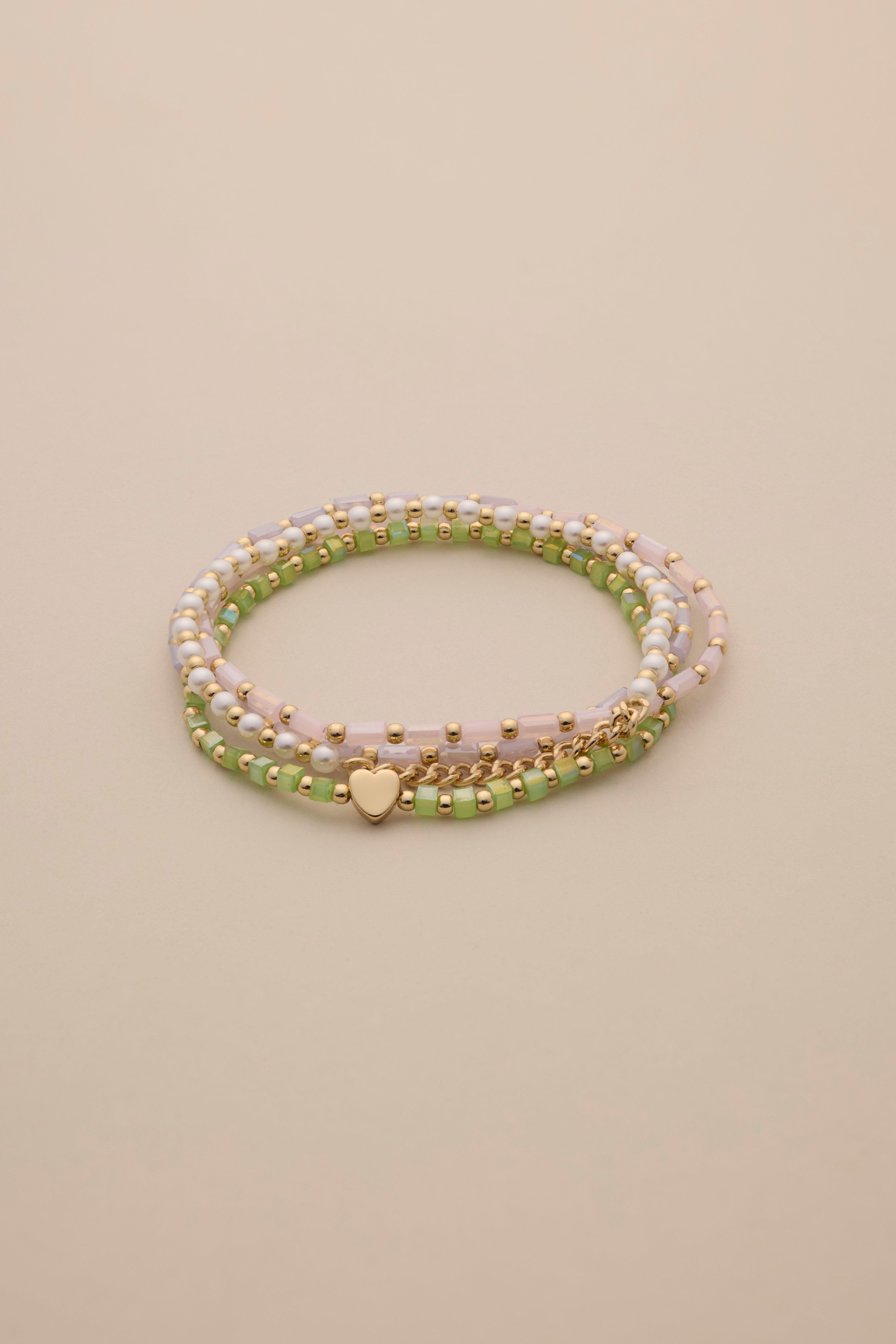 DELICATE BEADED LAYERED BRACELET