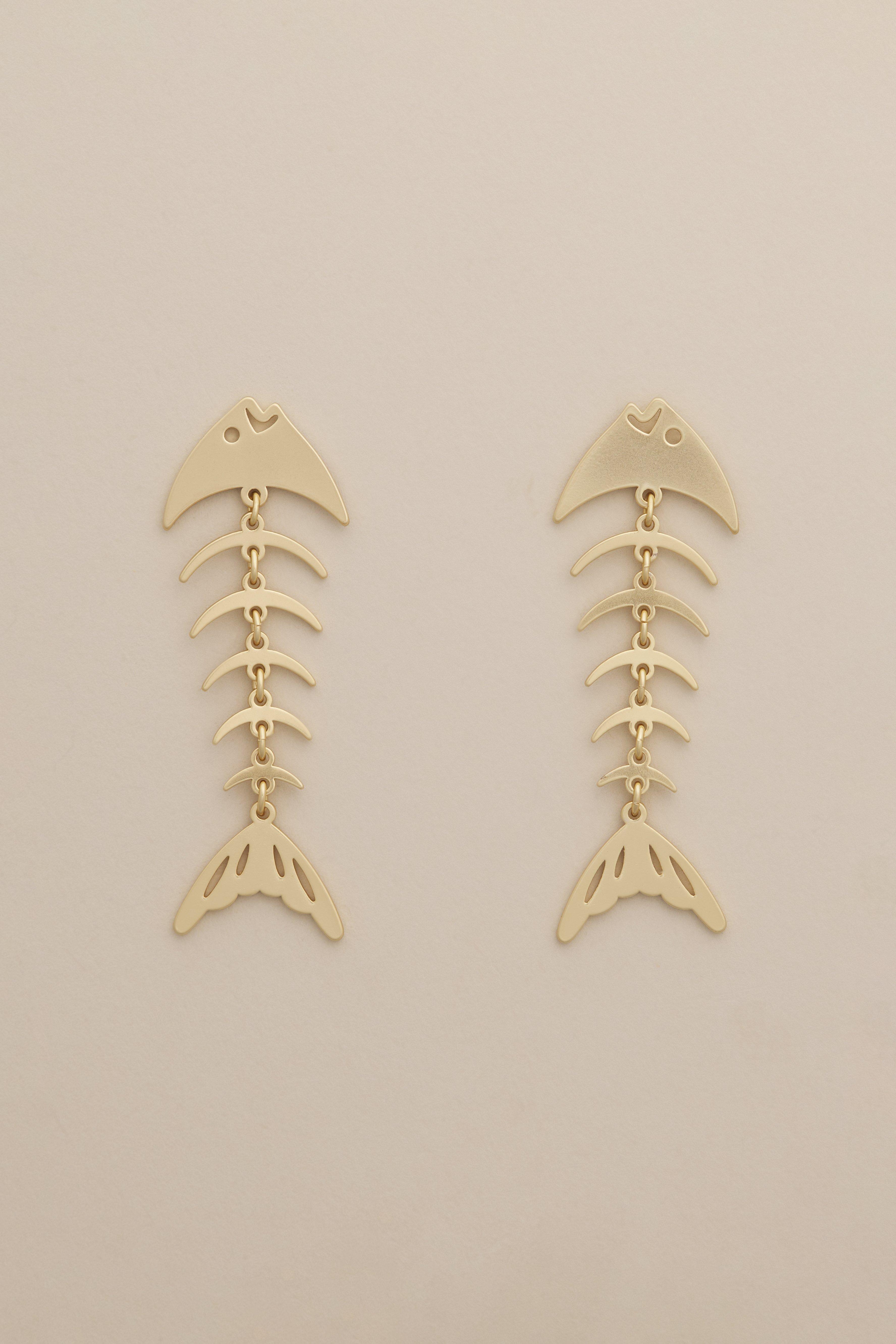 FISH BONE THREADER EARRING