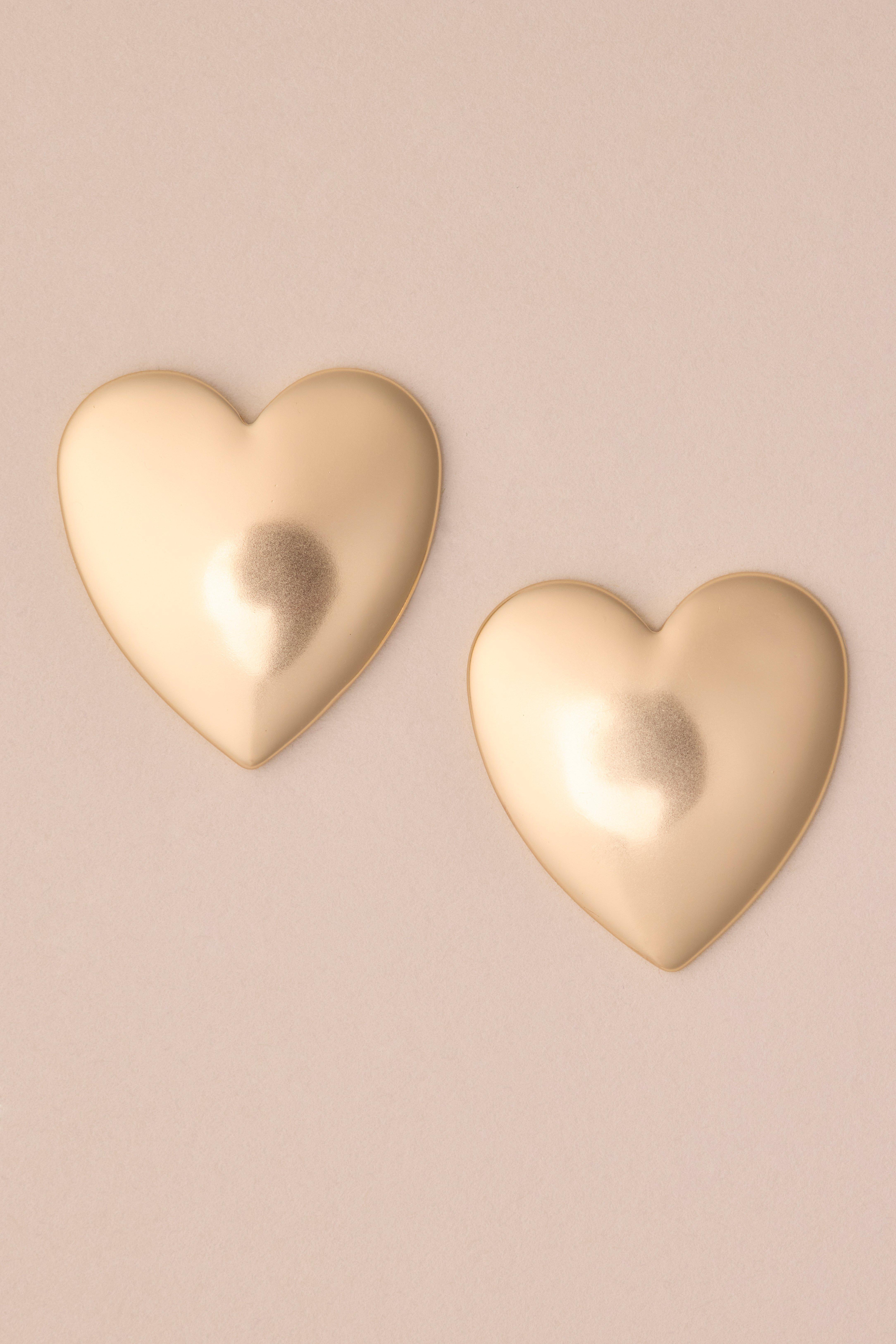 PUFFY HEART STUD EARRING