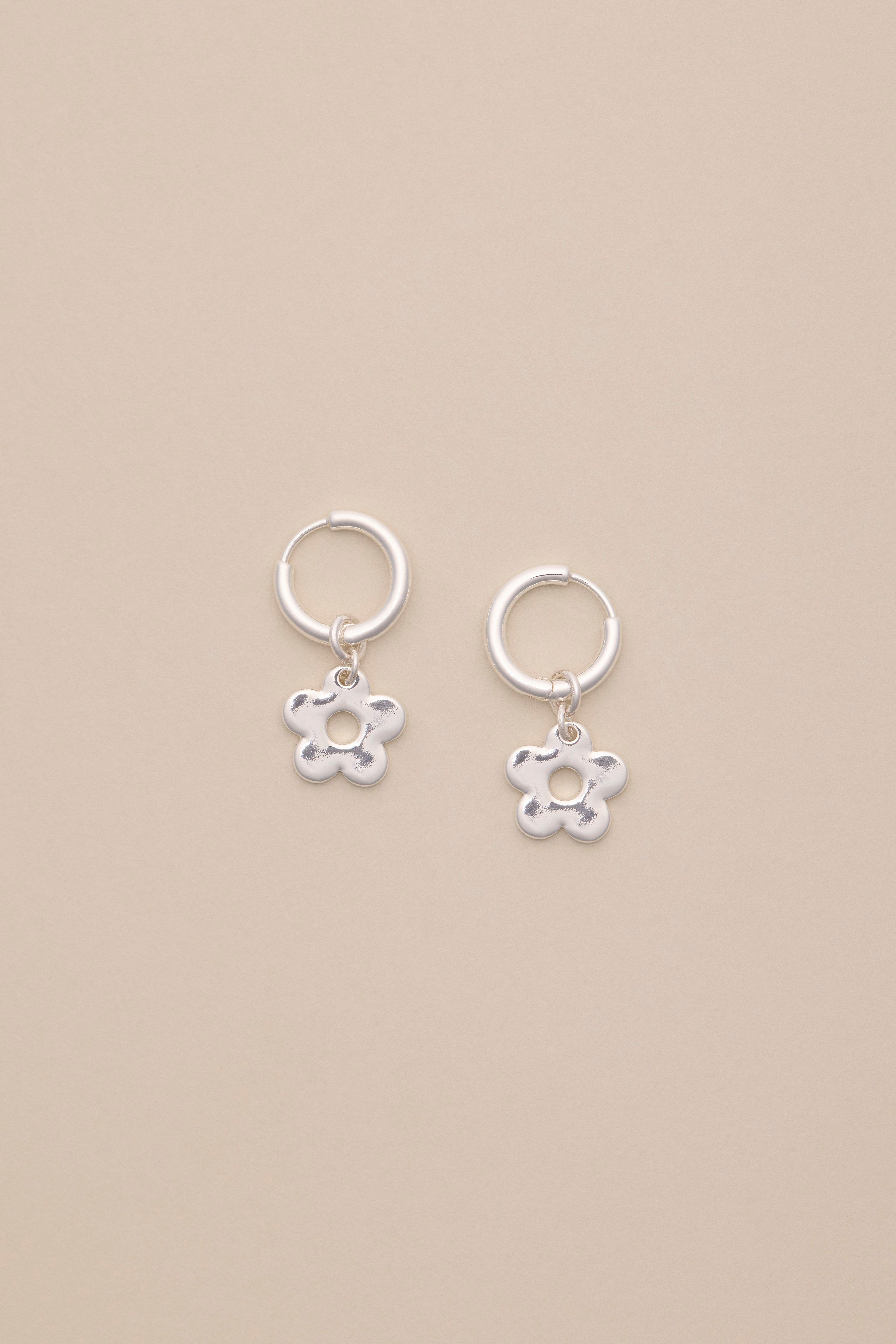 SILVER DAISY CHARM HOOPS