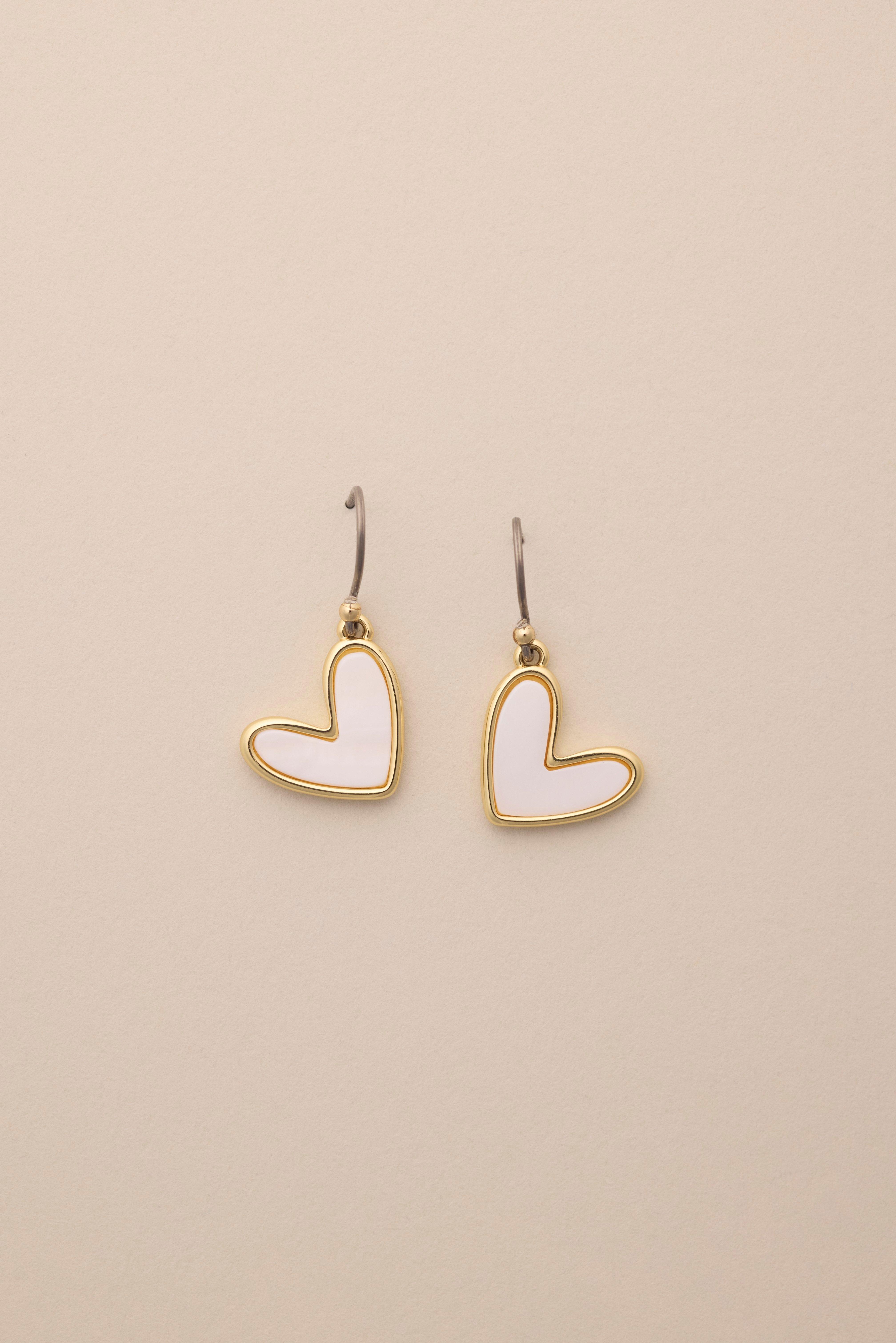 SWEET PEARL DROP HEART EARRING