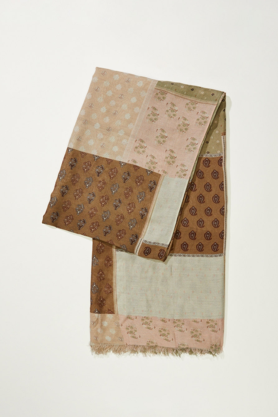 PATCHWORK SCARF, image 2