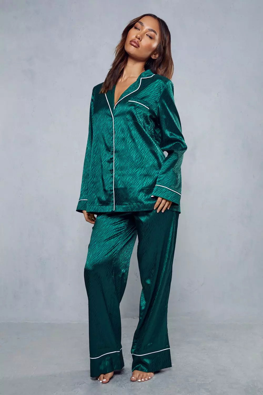 Liquorish Jacquard Satin Long Pajama Set