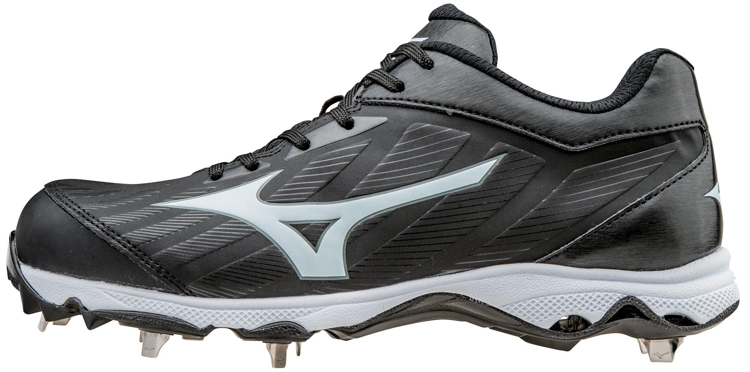 mizuno pitching cleats