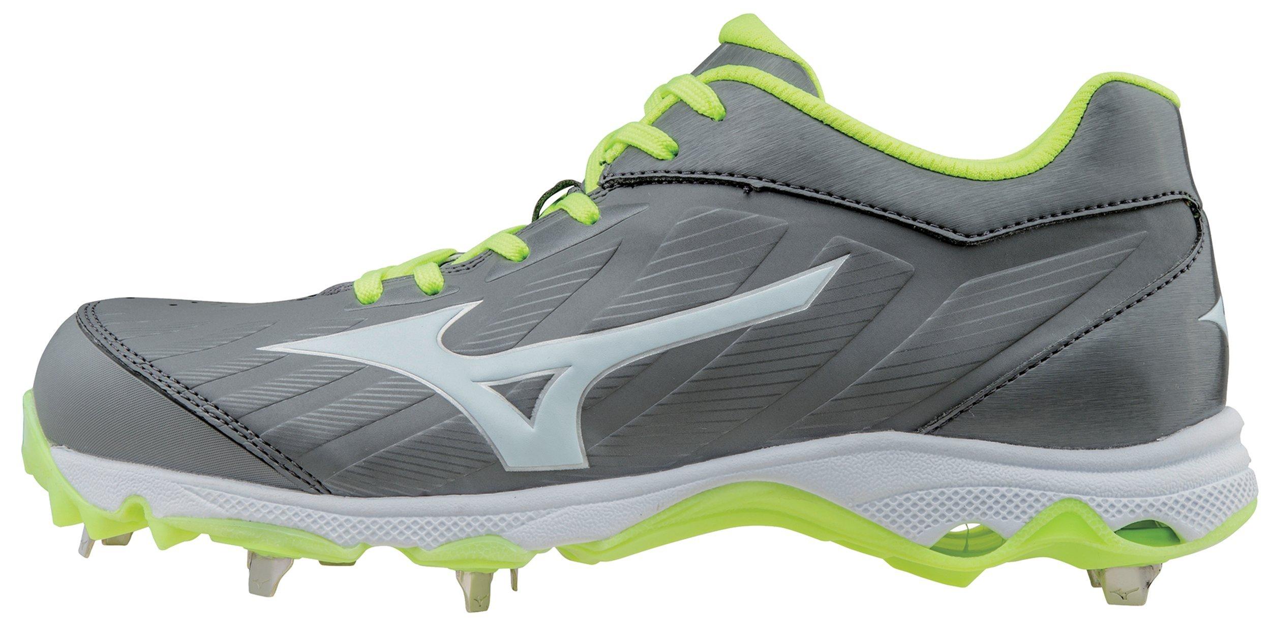 mizuno fastpitch cleats with pitching toe