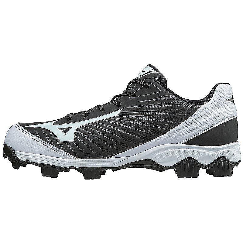 mizuno softball shoes