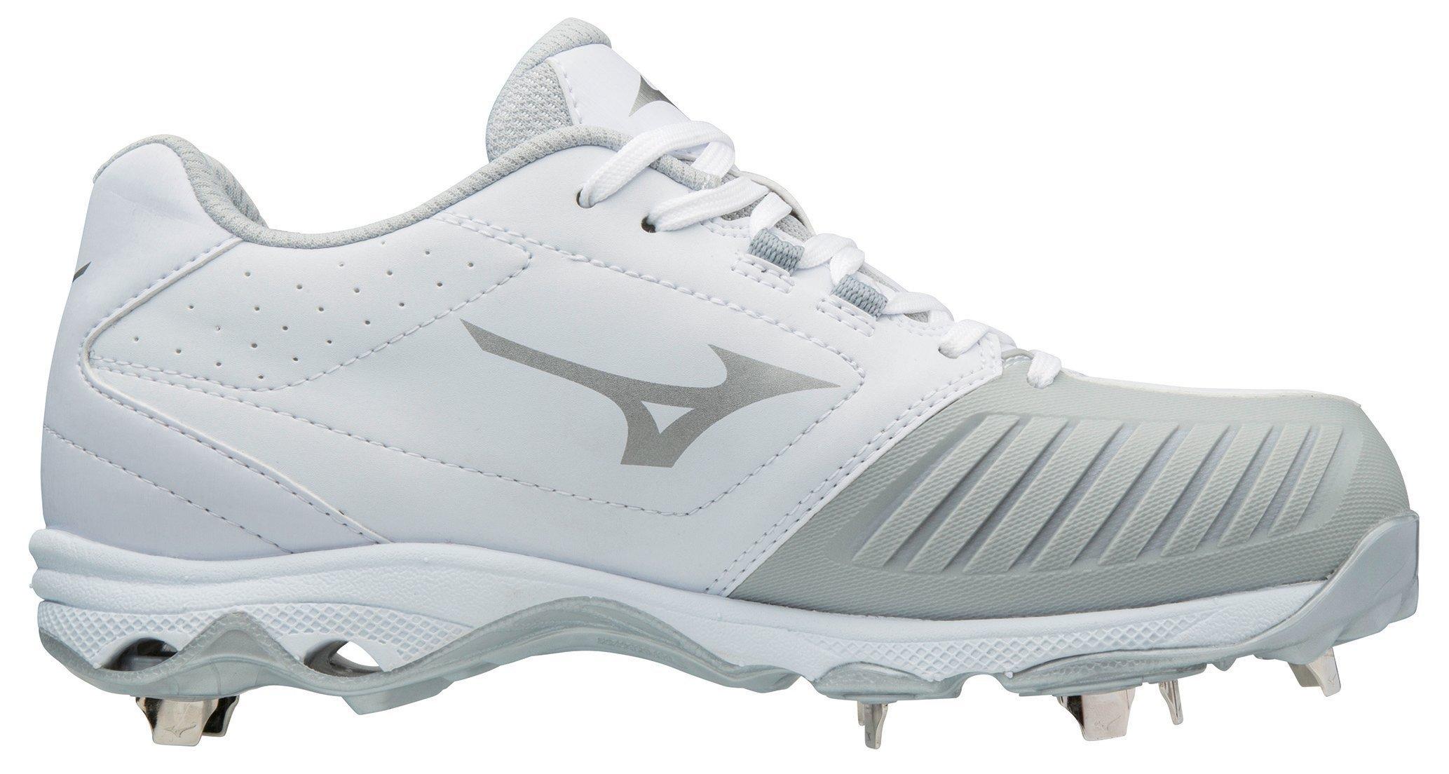 black mizuno cleats