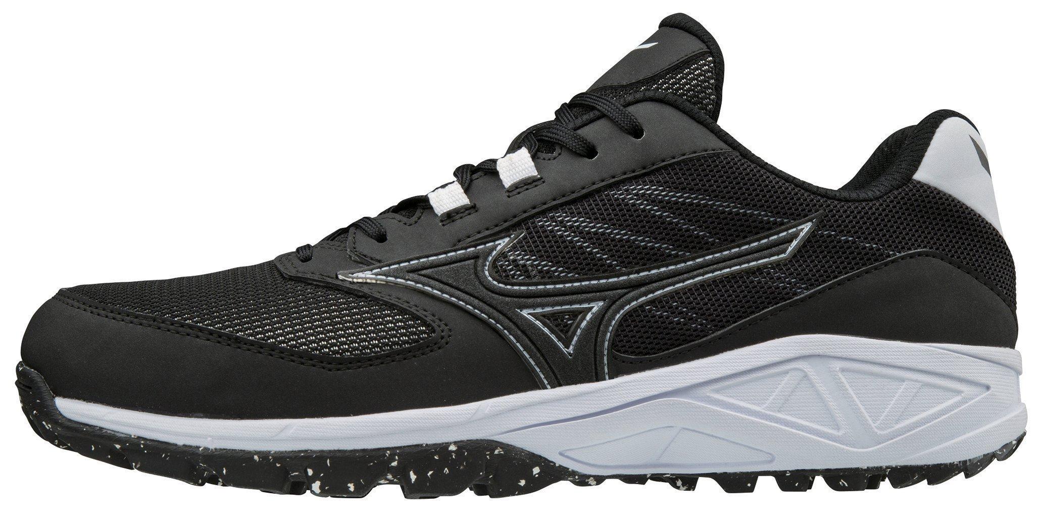 black mizuno softball cleats