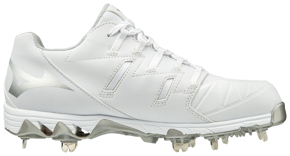 wide width cleats softball