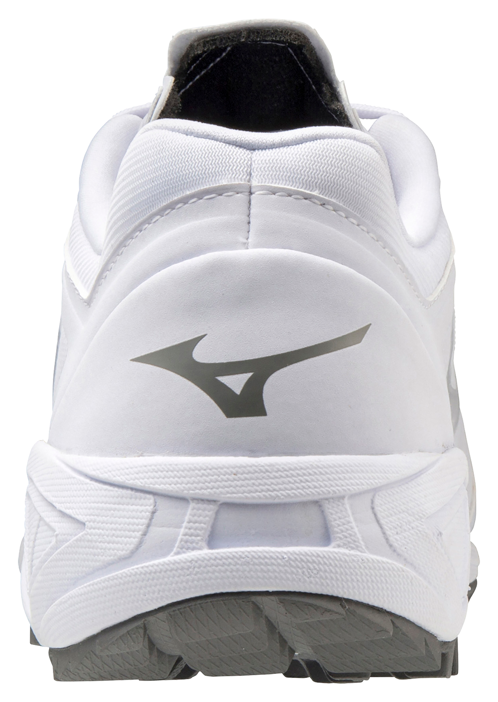 mizuno dominant as turf