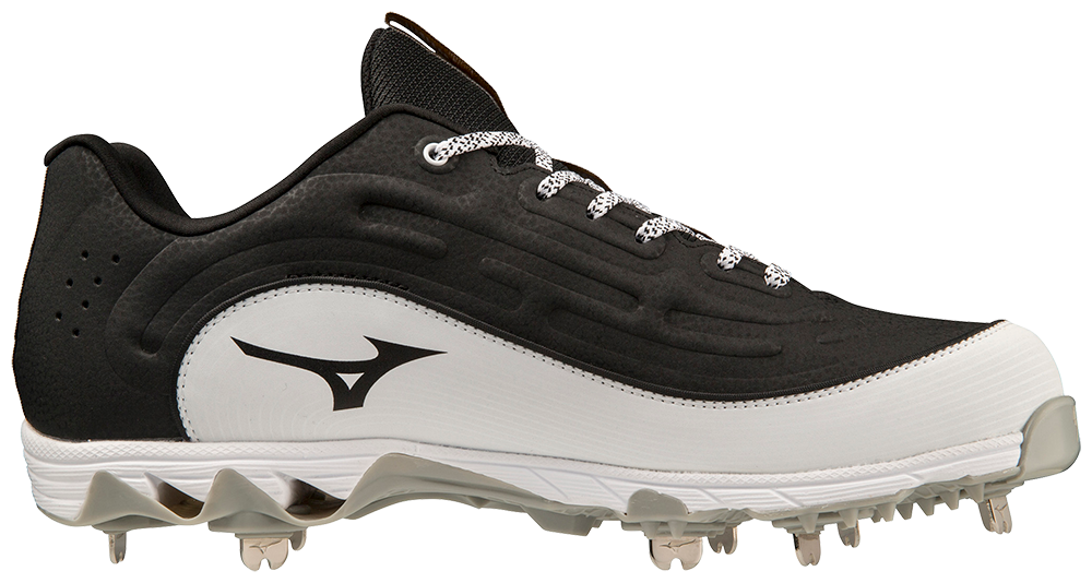 9-Spike® Ambition 3 Low Men's Metal Baseball Cleat - Mizuno USA