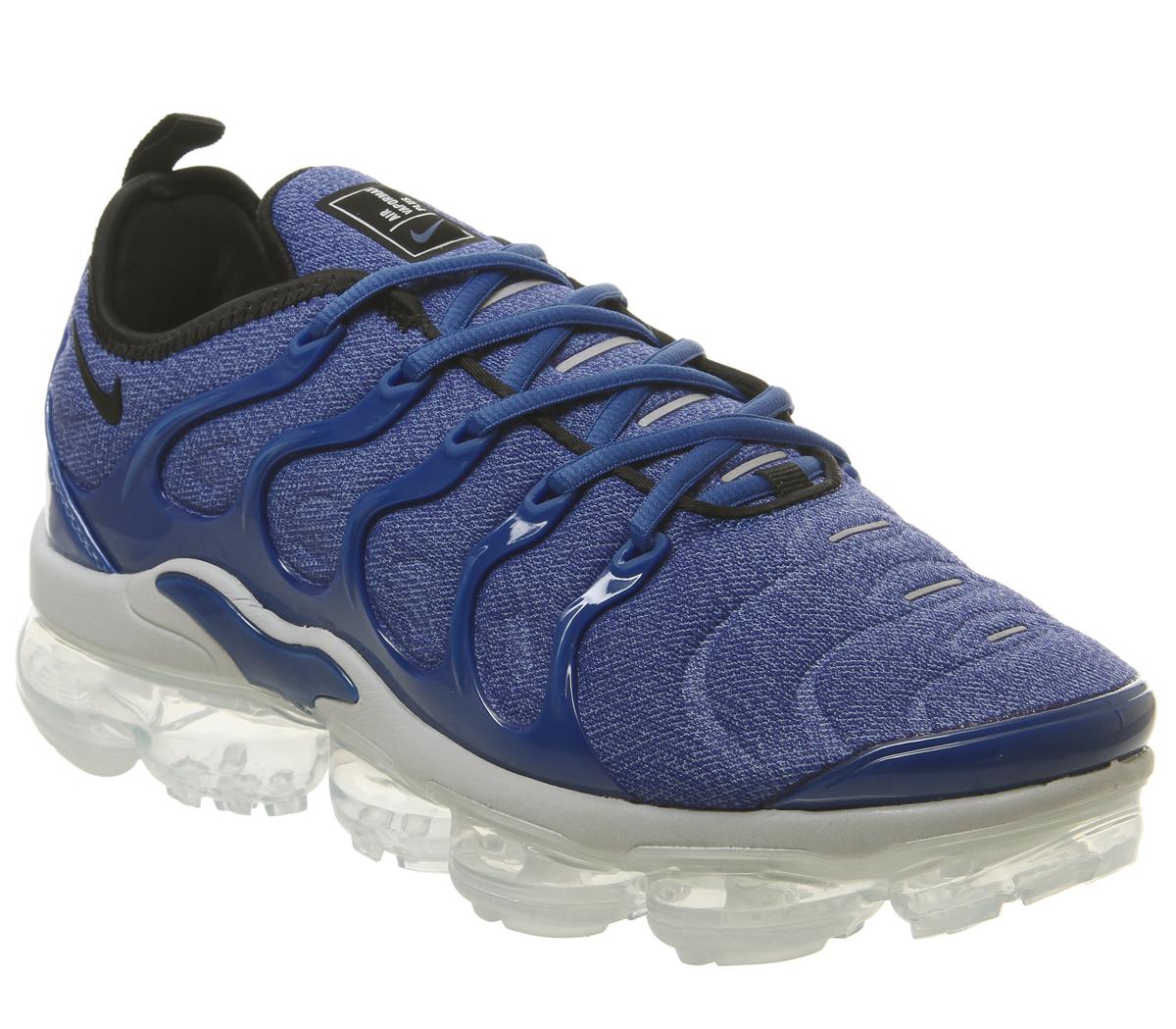 vapor max plus black and blue