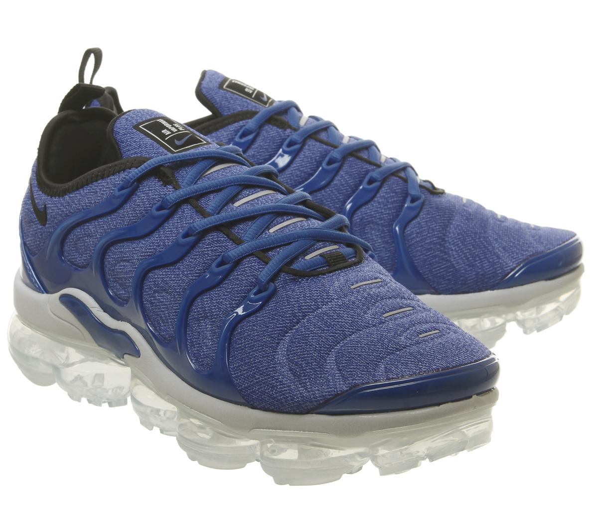 blue vapormax trainers
