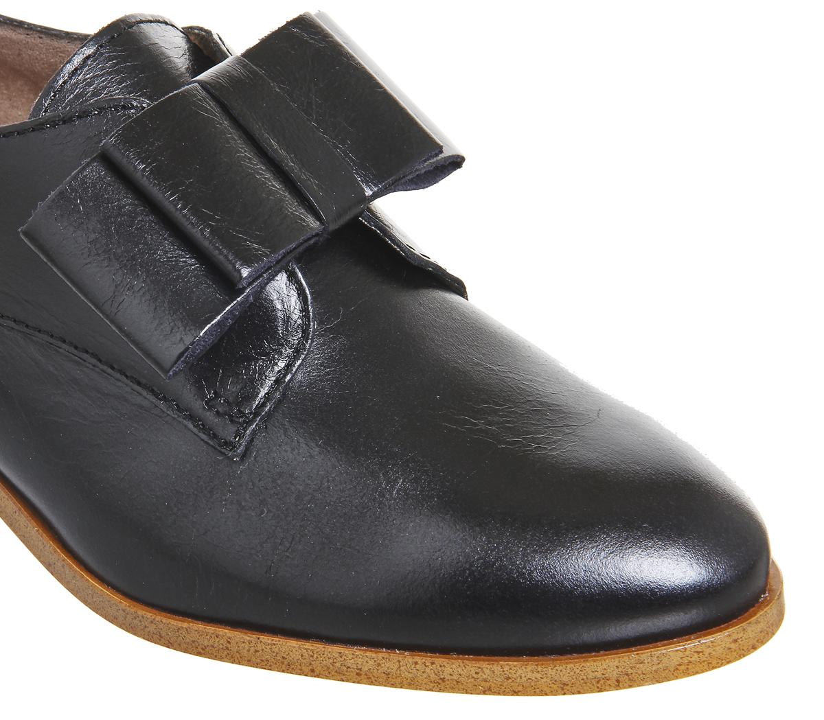 office flexa slip on with bow