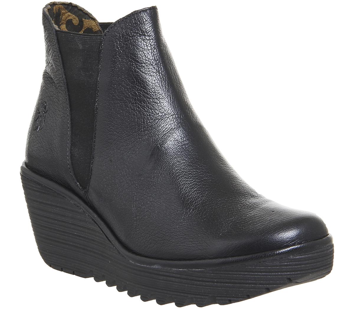 Fly London Yoss Chelsea Boots Black Mousse - Ankle Boots
