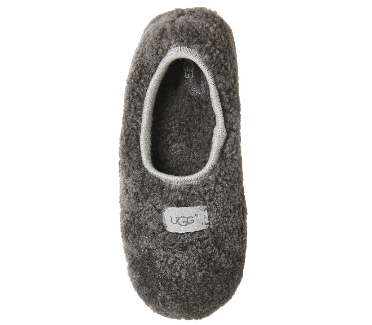 ugg flat slippers
