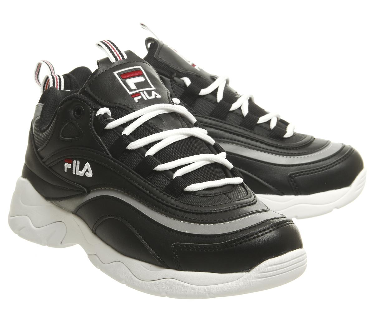 fila disruptor low black