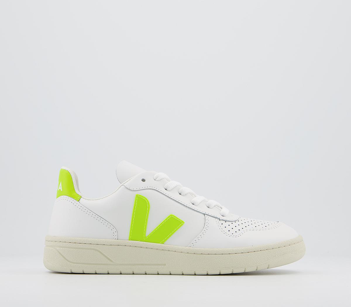 V-10 Trainers V-10 Trainers