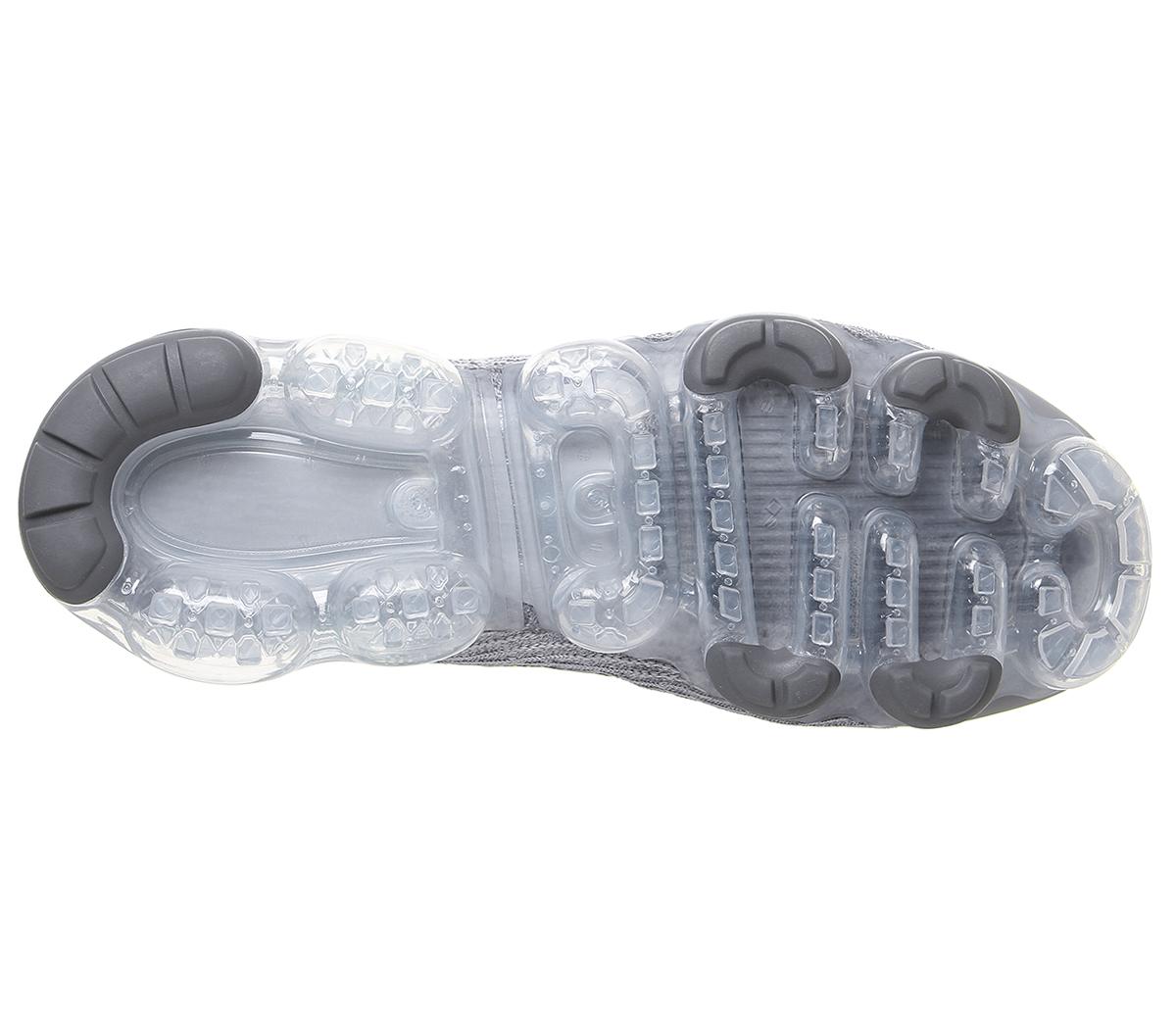 vapormax trainers size 3