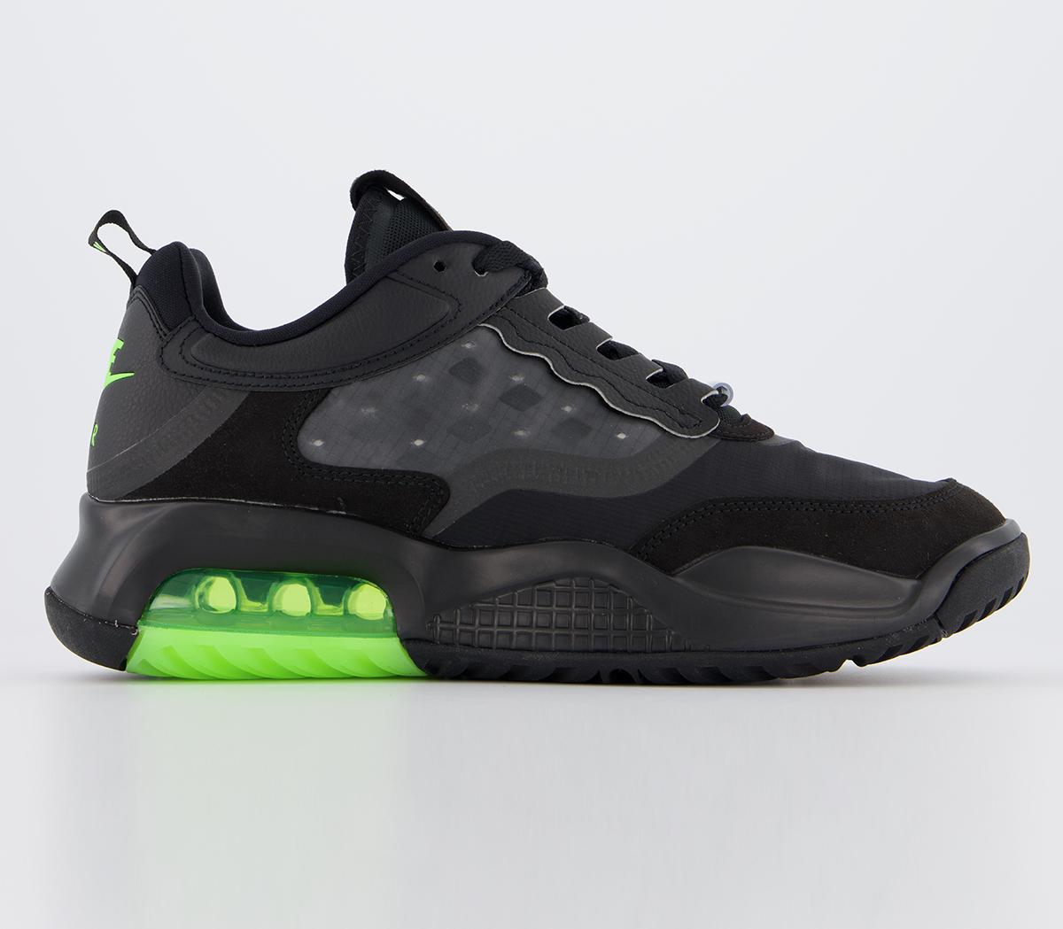 air 200 trainers