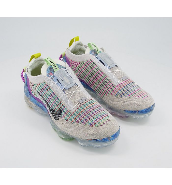 Shop the Skechers Arch Fit SKECHERS Shop the Skechers Arch Fit SKECHERS