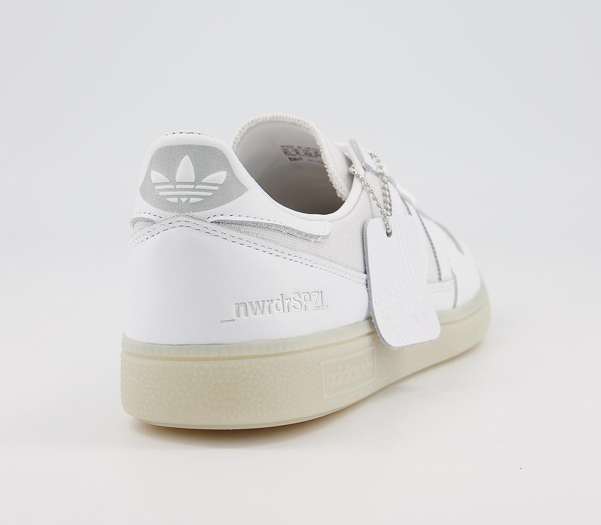 4109510994_bk1.jpg?$highres$