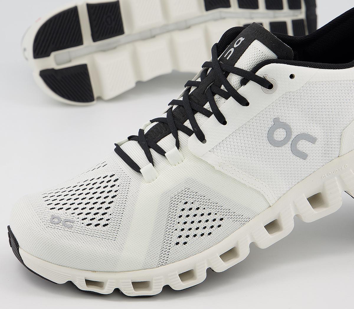 On Running Cloud X Trainers White Black - His trainers